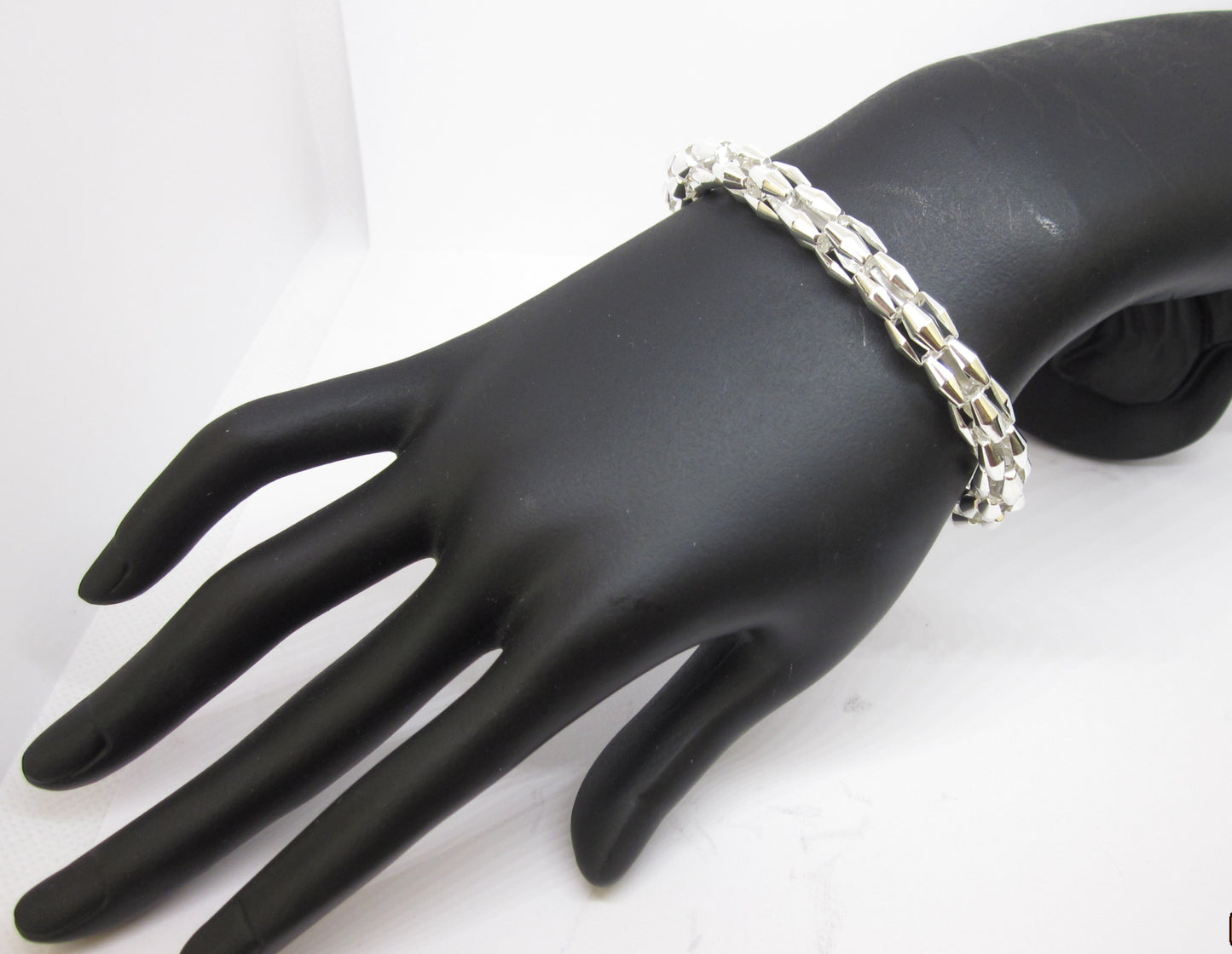Italian Polished 925 Sterling Silver Bangle - Geometric Design, modern silver bangle, minimalist bangle bracelet.